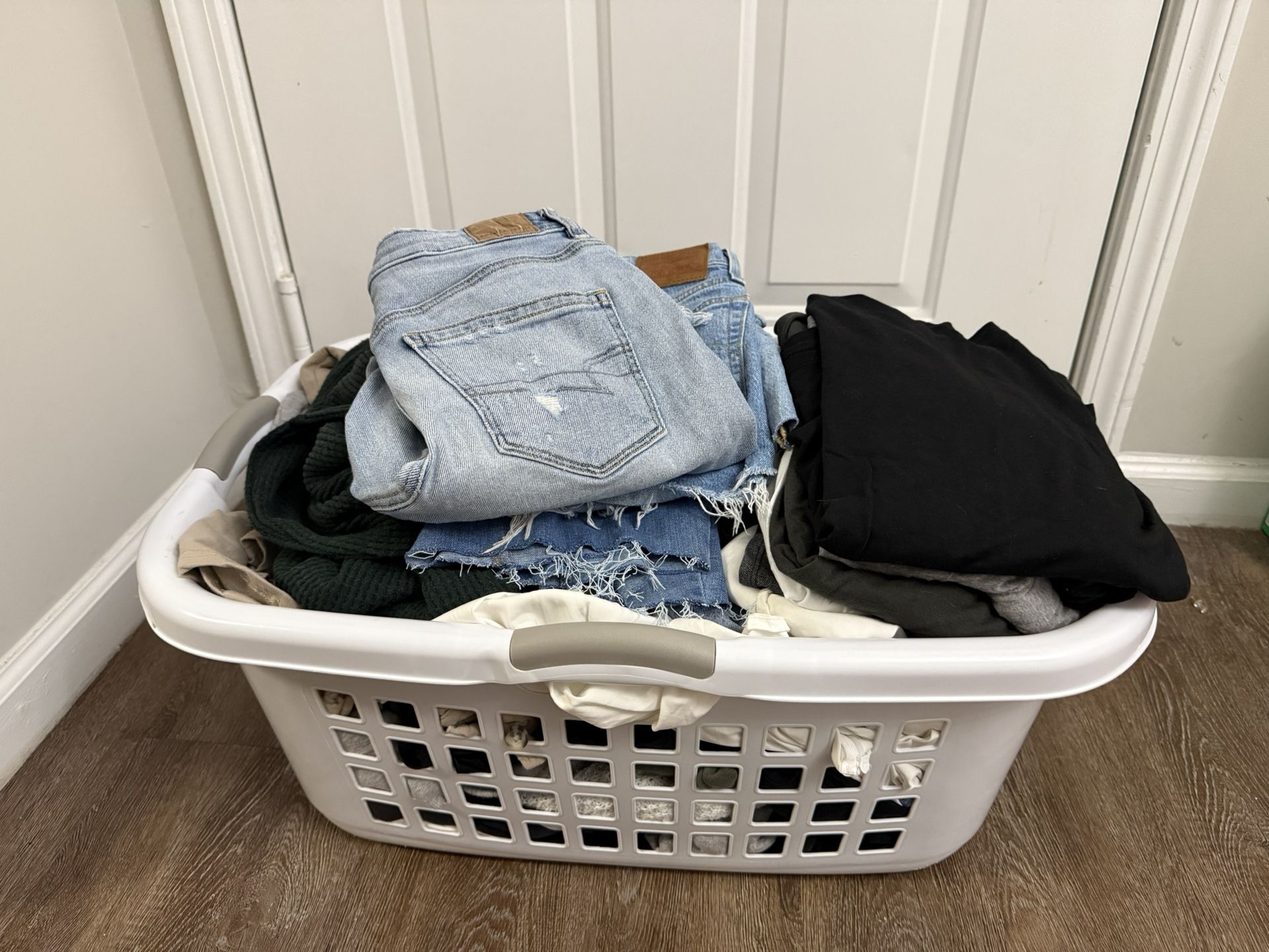 Lot of Women’s Clothing