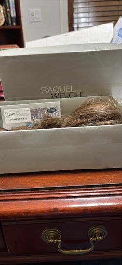 Raquel Welch Sheer Indulgence wig