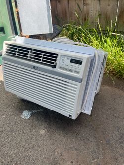 LG ac window unit 8000 Btu