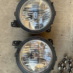 Jeep Wrangler OEM Headlights 2019 OBO