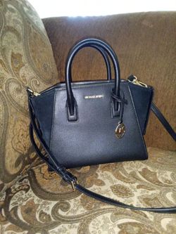Michael Kors black Leather purse Excellent Condition