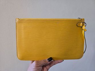 Louis Vuitton Yellow Epi Leather Neverfull Pochette GM Wristlet Pouch