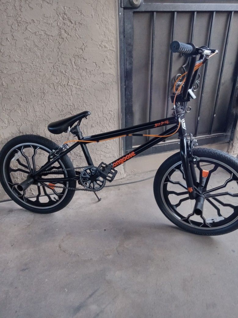 Nice Bike BMX Mongoose Tires Size 20