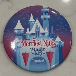 DISNEY MERRIEST NITES 2021 MAGIC KEY DISNEYLAND BUTTON PIN