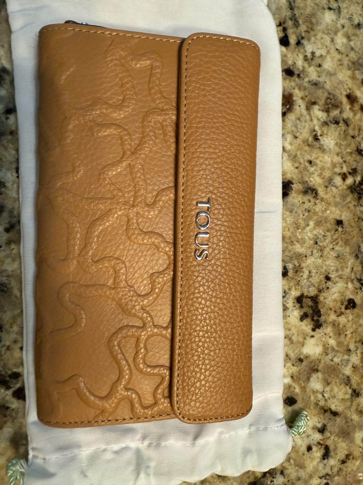 Tous Wallet 