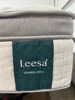 Leesa Legend Chill King Mattress - LIKE NEW! Delivery Available