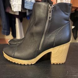 Sun + Stone Ankle Boots – Women’s Size 7 (NEW)