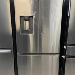 Samsung 30” Wide French Door Refrigerator With Water And Ice