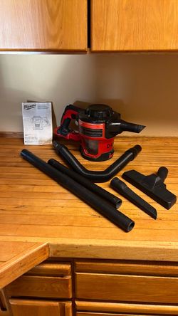 Milwaukee  compact vacuum
