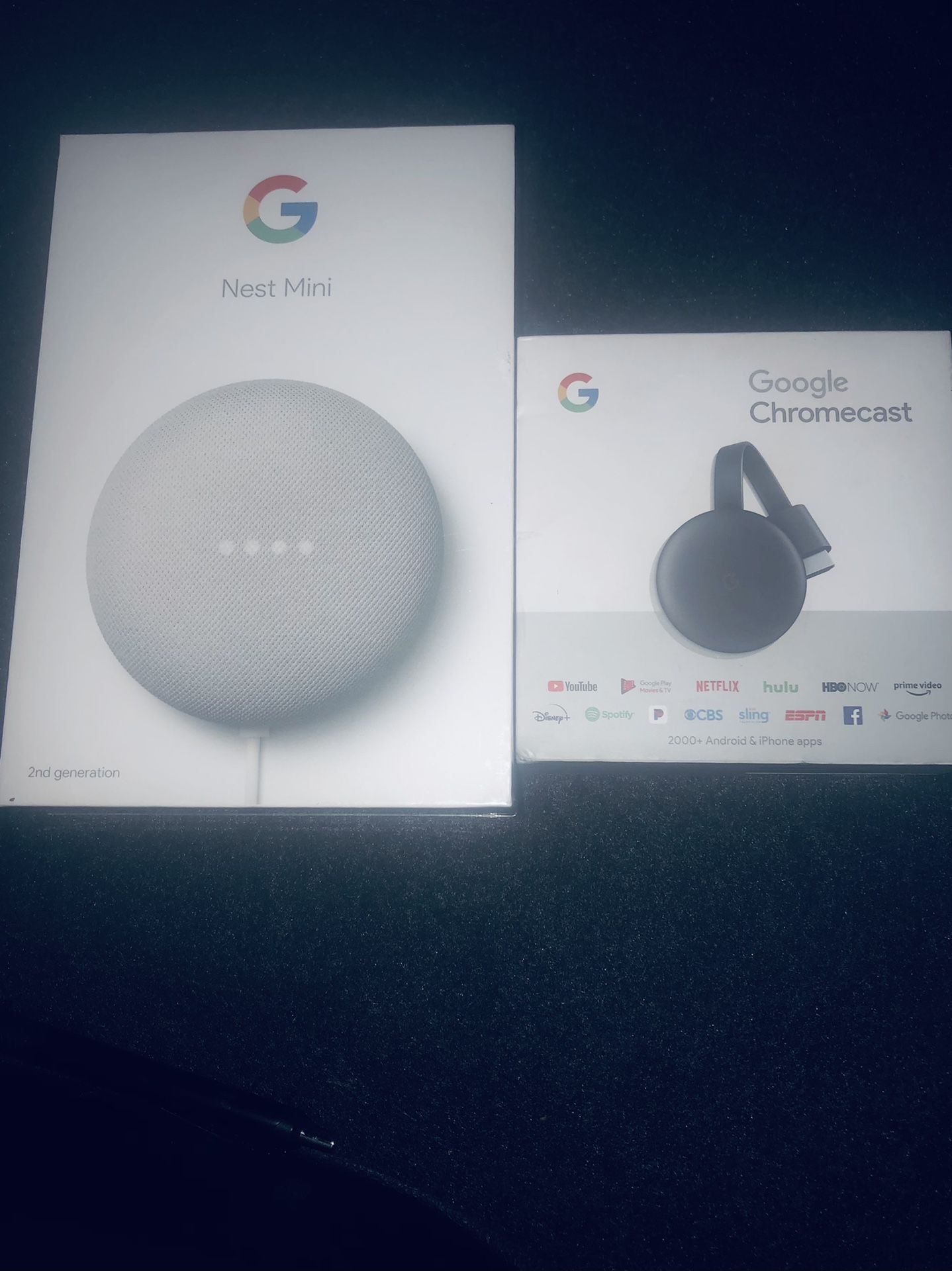 Google Nest Mini & Google Chromecast