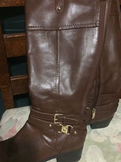 LIZ CLAIBORNE BROWN LEATHER BOOTS