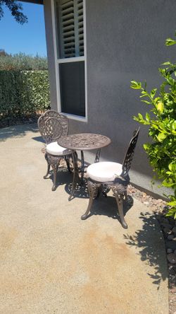 OUTDOOR PATIO PORCH TABLE GARDEN SET