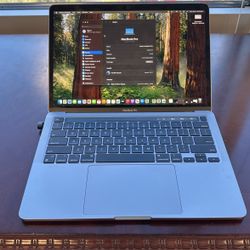13 Inch Macbook Pro 8GB Ram - 256GB Storage