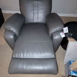 Misc Items and furniture! June 27th-29th yorkville area! Message me