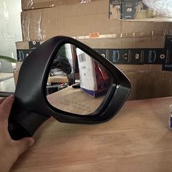 16-19 Mazda CX-3 right side power heated black foldable rear view Mirror W turn signal