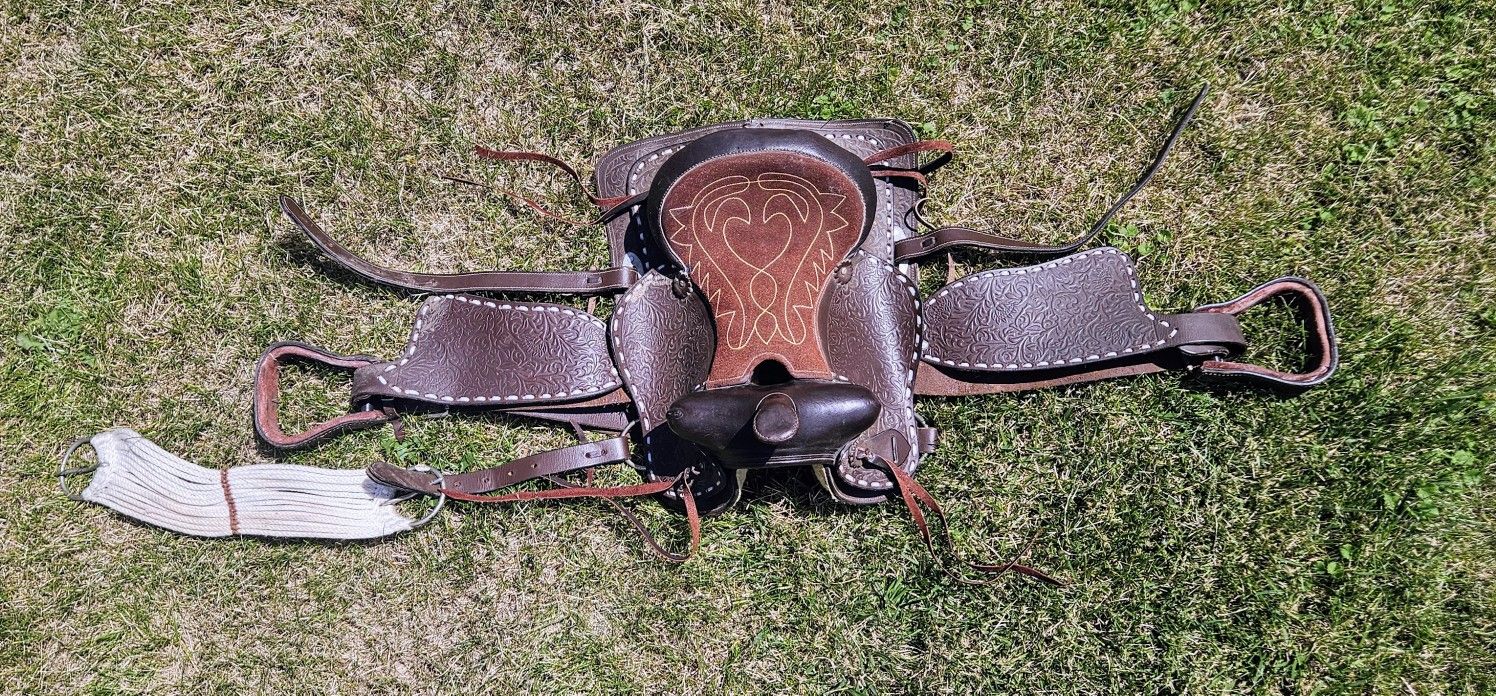 Vintage Leather Pony Saddle!