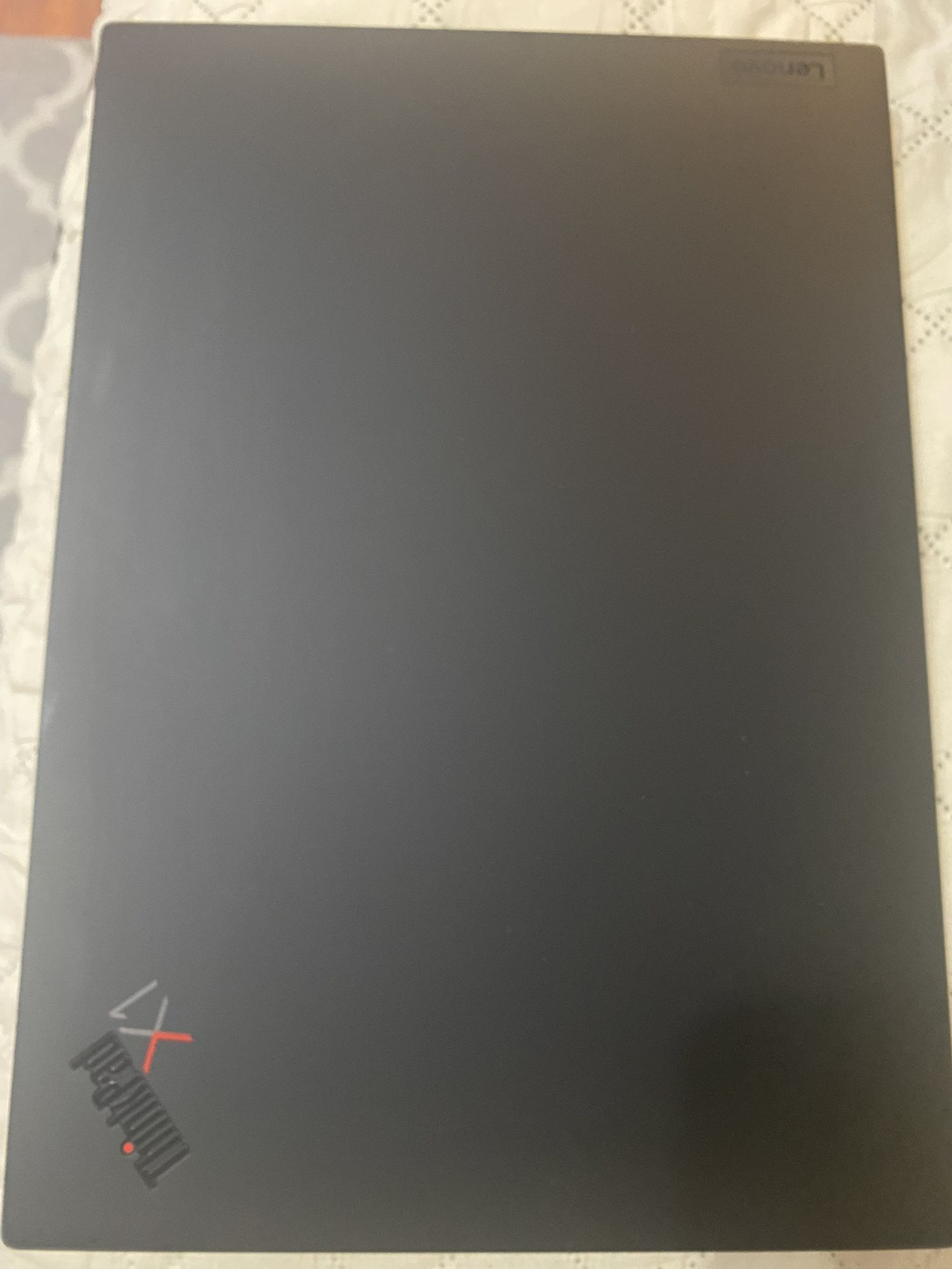 Lenovo Thinkpad carbon x1 9th Gen i7 512ssd 16gb iris xe graphic