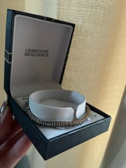 Women’s bracelet