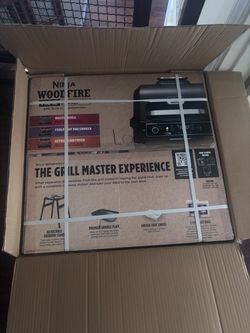 BRAND NEW IN BOX SMOKER