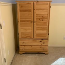  Armoire Dresser