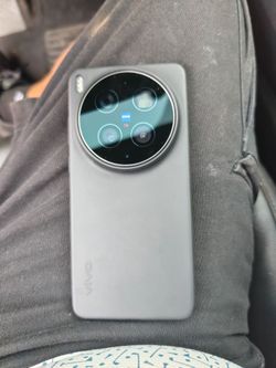 Vivo x300 Ultra 1tb