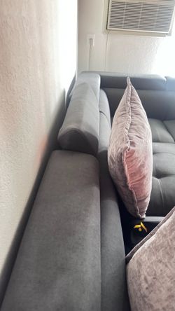 Modern sofa m tears no pets reclining headrest