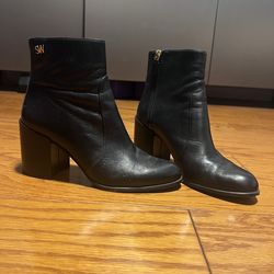 Stuart Weitzman Black Leather Ankle Boots – Size 7