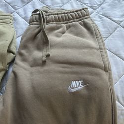 2 Nike sweatpants Joggers size Medium 