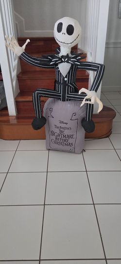 Inflatable 4 ft tall Halloween Decoration