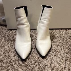 White Heeled Pointed-toe Booties