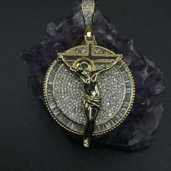 Iced Hip-Hop Jesus Body Pendant Yellow Gold