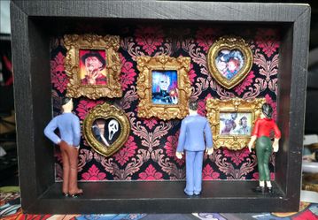 Shadow horror box