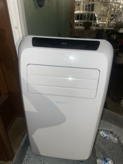 SereneLife SLACHT108 Portable Room Air Conditioner And Heater (10,000 BTU)