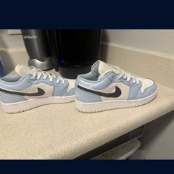  Jordan AJ 1 Low. Ice Blue women