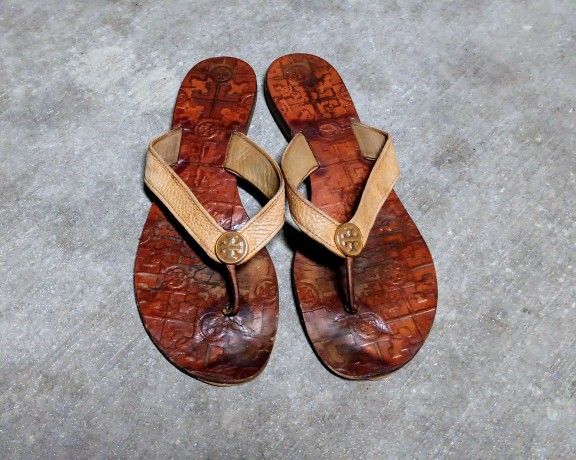 Tory Burch Brown Leather Flip Flop Sandals 10