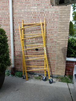 2 pcs Rolling Scaffolding Steel