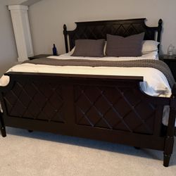 SALE MAKE AN OFFER MUST GO King Bed Frame Solid!!!