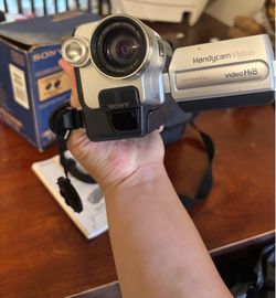 Sony trv118 hand camera