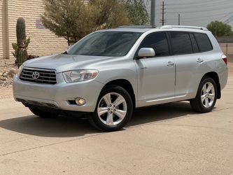 Toyota Highlander Limited AWD – 3rd Row – Loaded -