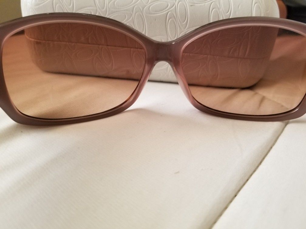 COACH Sunglasses $55 Pickup in Oakdale