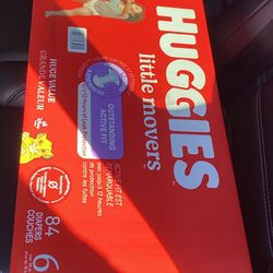 Huggies little Movers Diapers 