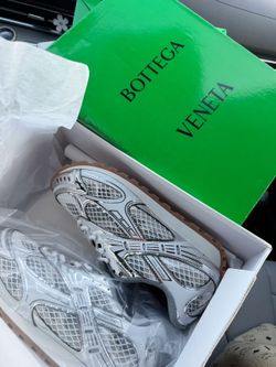 Size 7 bottegas