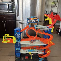 Ultimate Garage Hot wheels 