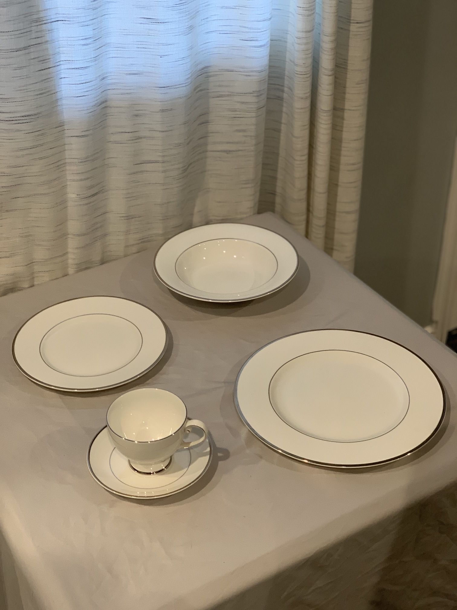 Mikasa Fine China — Cameo Platinum Pattern