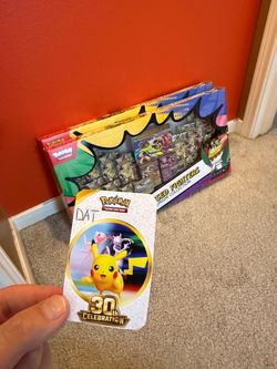 Ascended Heroes Focused Fighters Premium Collection (Sam's Club)