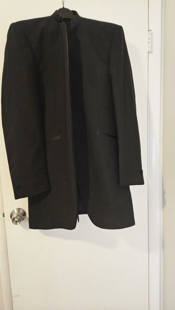 Jean YVES TUXEDO SUIT W NEHRU BAND COLLAR 42"