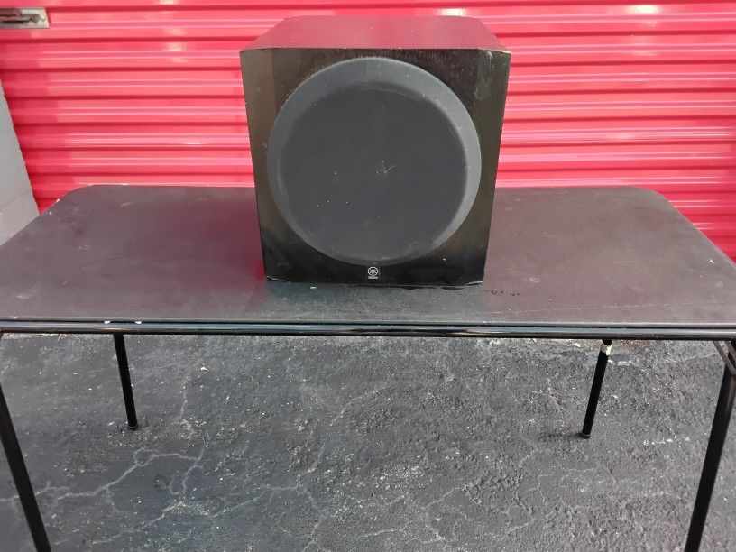 SUBWOOFER YAMAHA ACTIVO PROFESIONAL EXCELLENT CONDITIONS 
