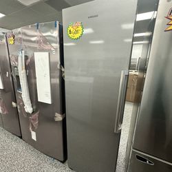 BRAND NEW CONVERTIBLE UPRIGHT FREEZER REFRIGERATOR WITH DRAWERS