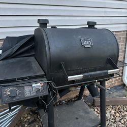 Oklahoma Joe’s Wood Pellet Stove