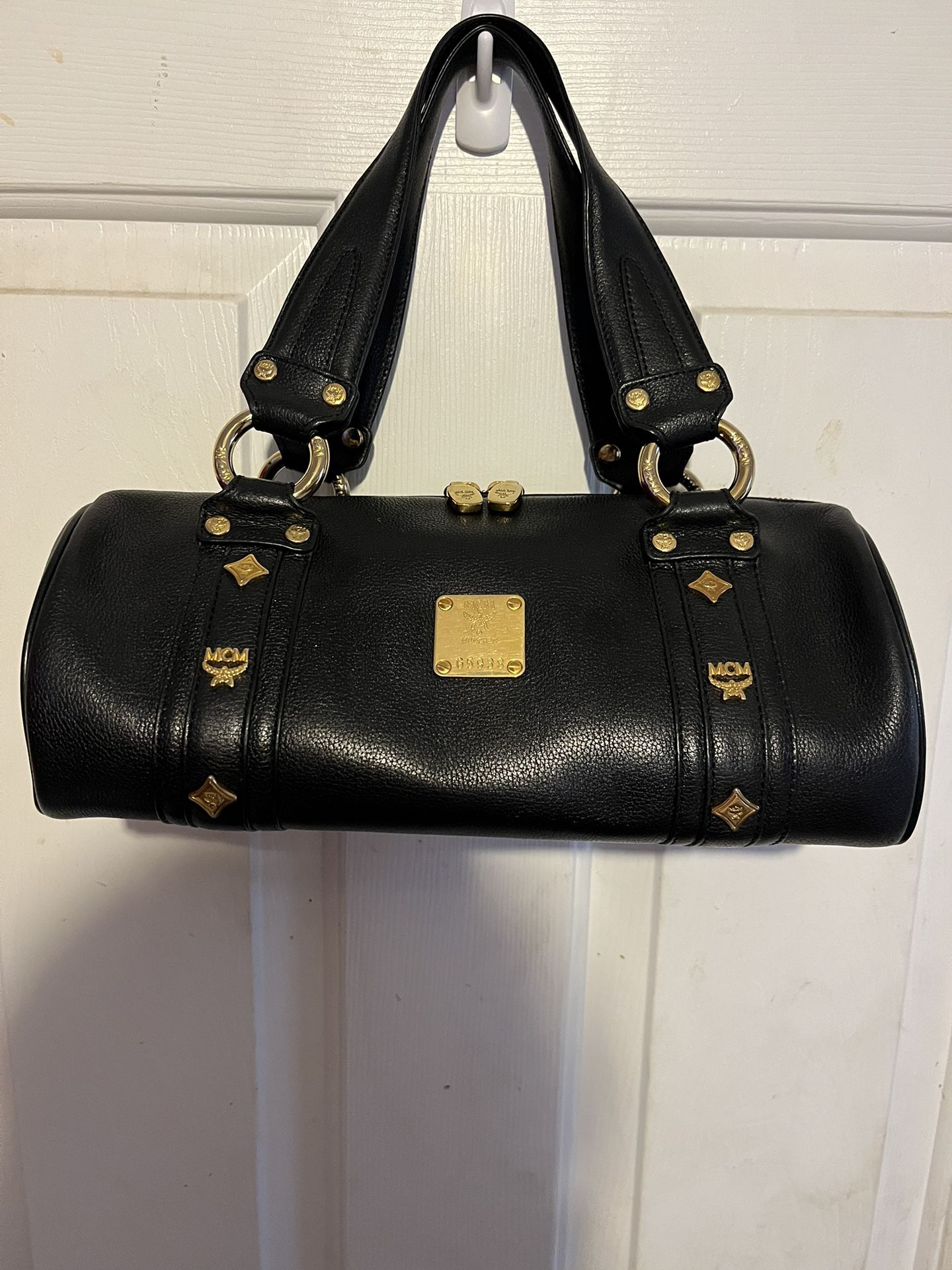 Gorgeous MCM Black And Gold Pavilion Bag In Excellent Condition Made In Korea 